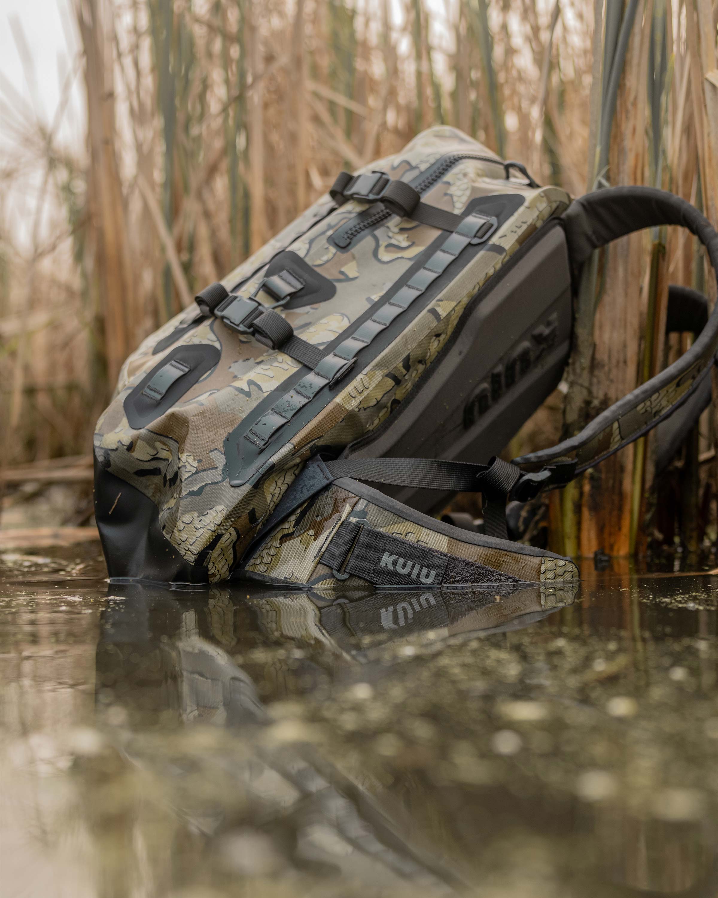 DeltaStorm 2200 Submersible Backpack | Coyote Brown - Image 17